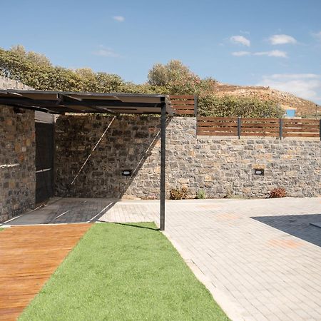 Majestic Manor With Outdoor Jacuzzi By 8Essentially Karteros Exterior foto