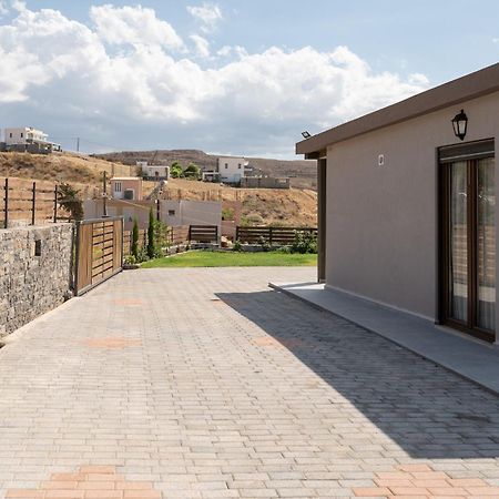 Majestic Manor With Outdoor Jacuzzi By 8Essentially Karteros Exterior foto